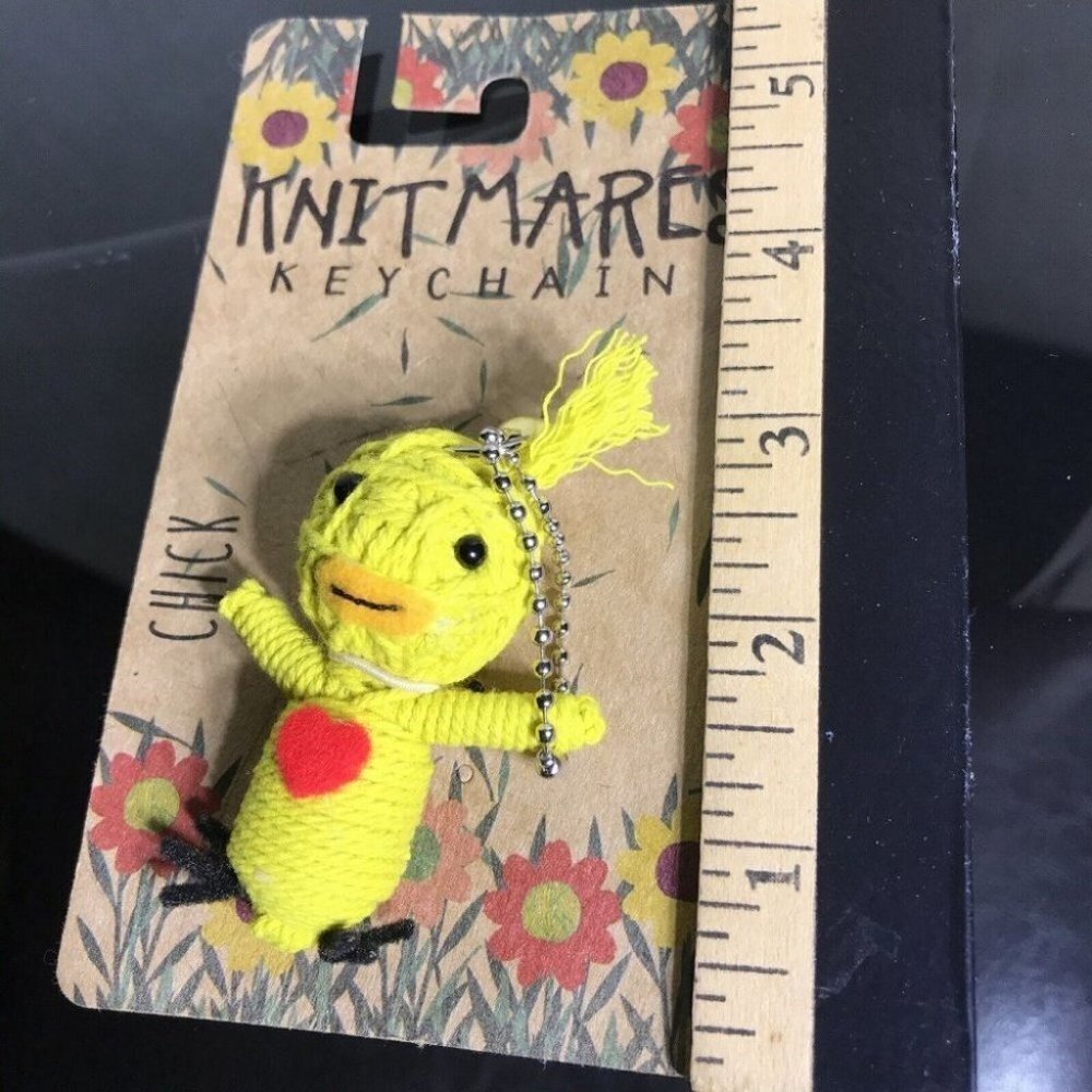 KNITMARES KEYCHAIN yellow Chick Chicken with heart chick Key Chain New - Picture 5 of 7